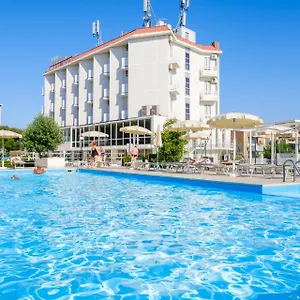 Marina - Azzurro Club Hotel